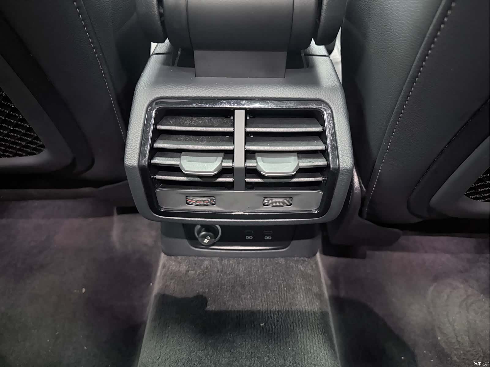 Audi Q3, 2023 20