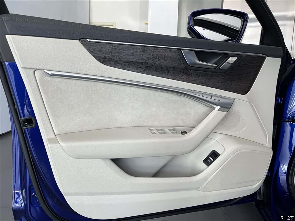 Audi A6L, 2019 13