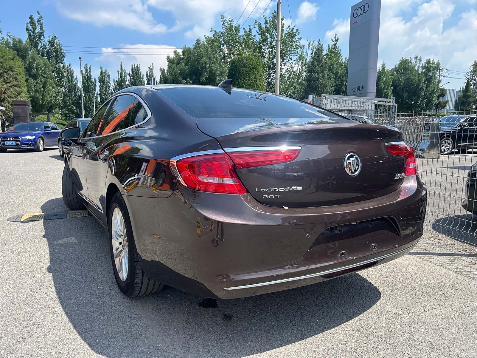 Buick LaCrosse, 2017 все фото