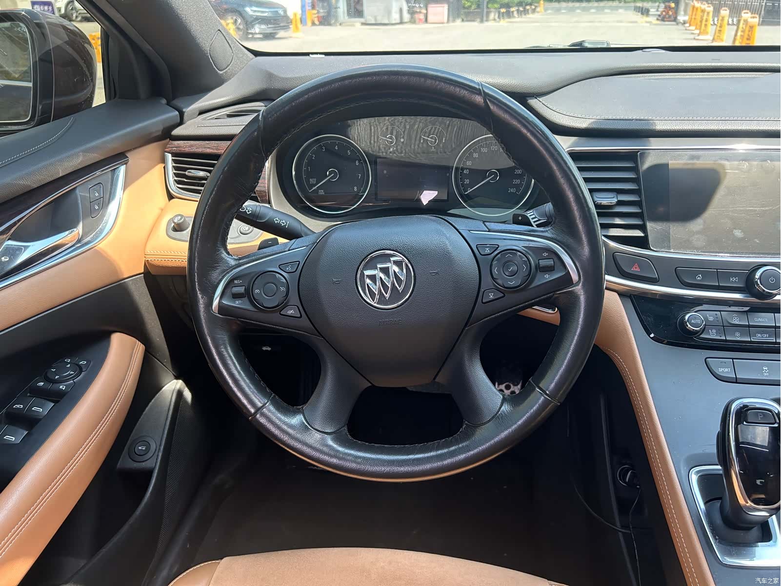 Buick LaCrosse, 2017 16