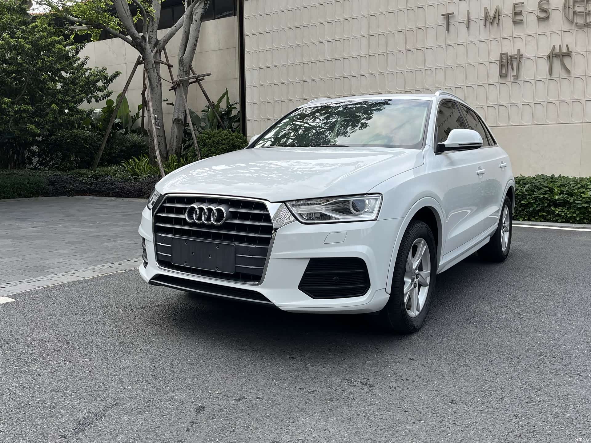 Audi Q3, 2016 1