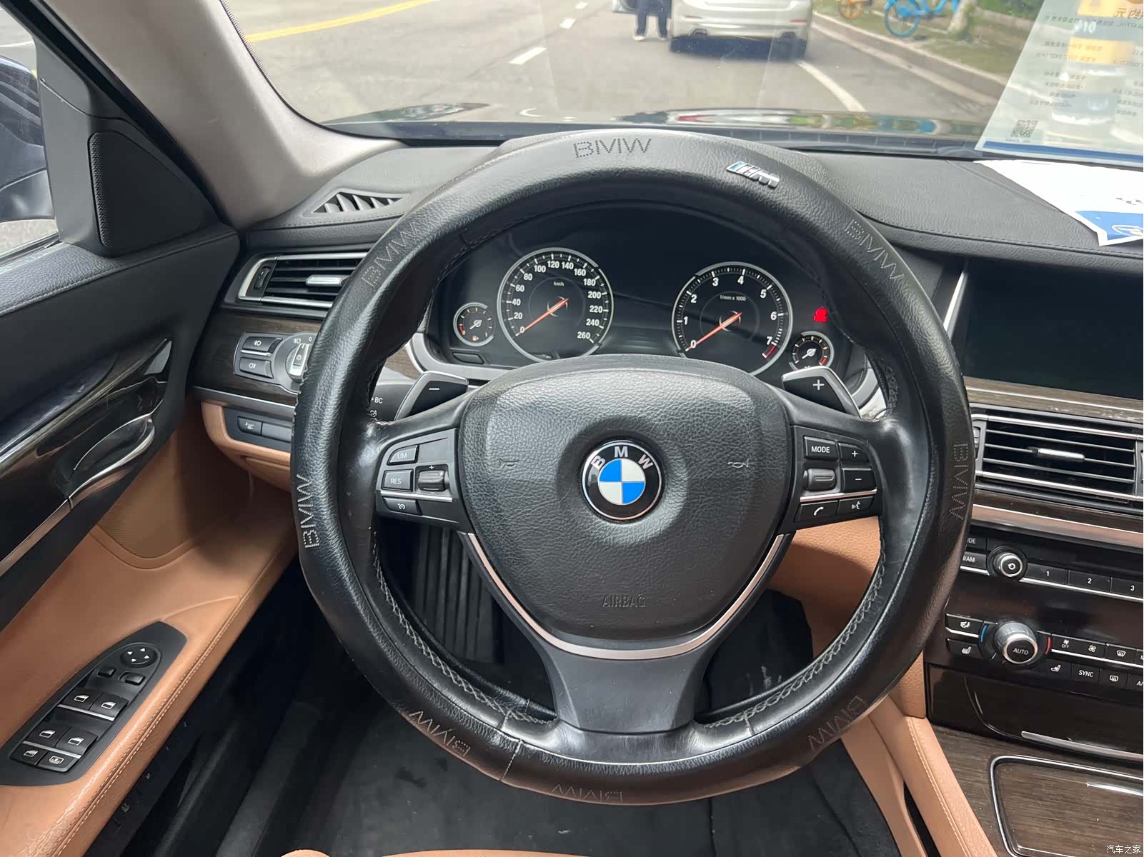 BMW 7 Series, 2013 30