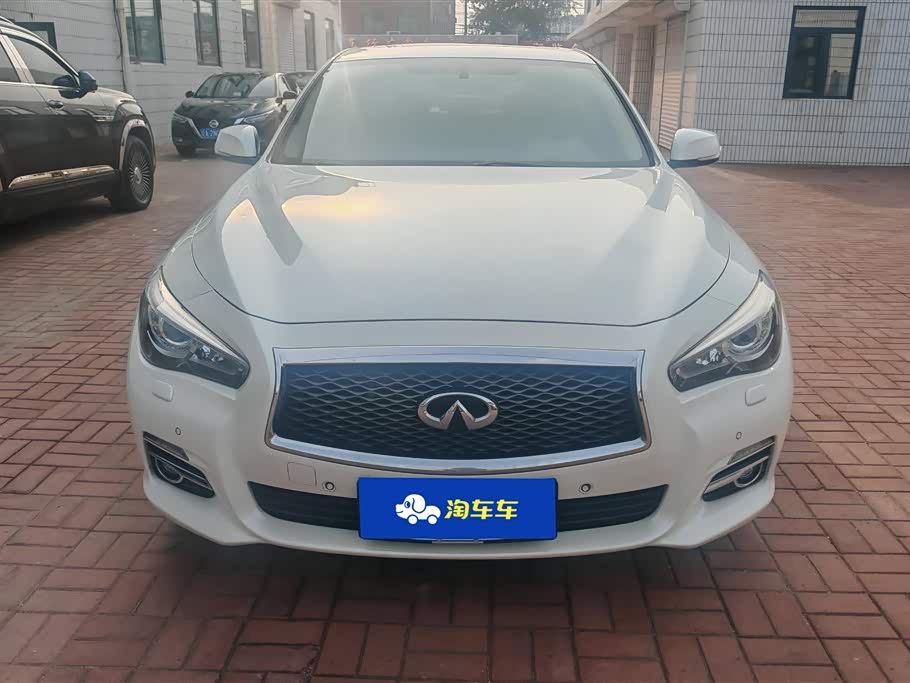 Infiniti Q50L