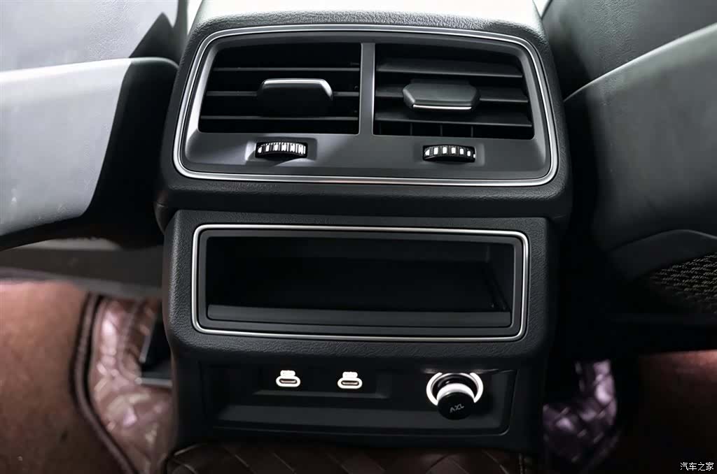 Audi A6L, 2024 13