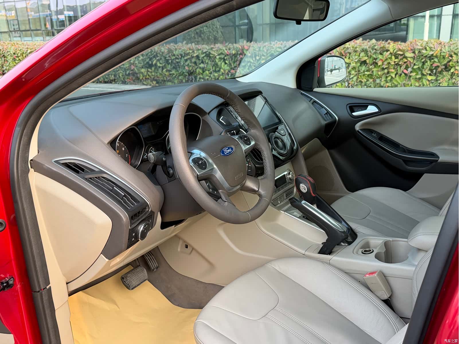 Ford Focus, 2012 15