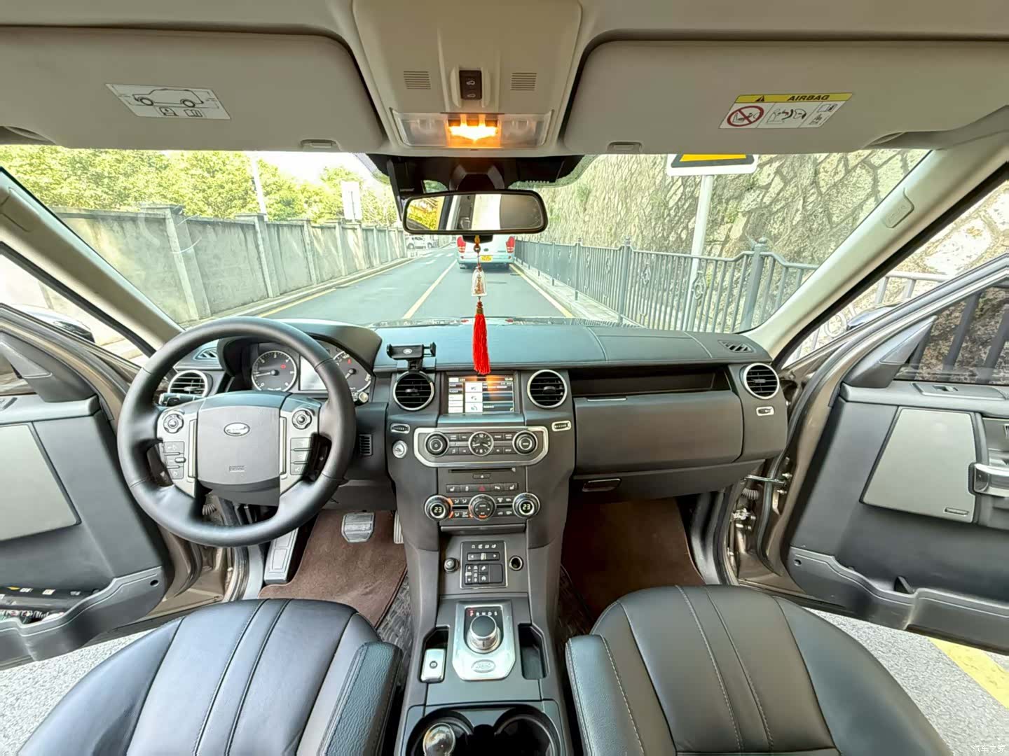 Land Rover Discovery, 2014 9