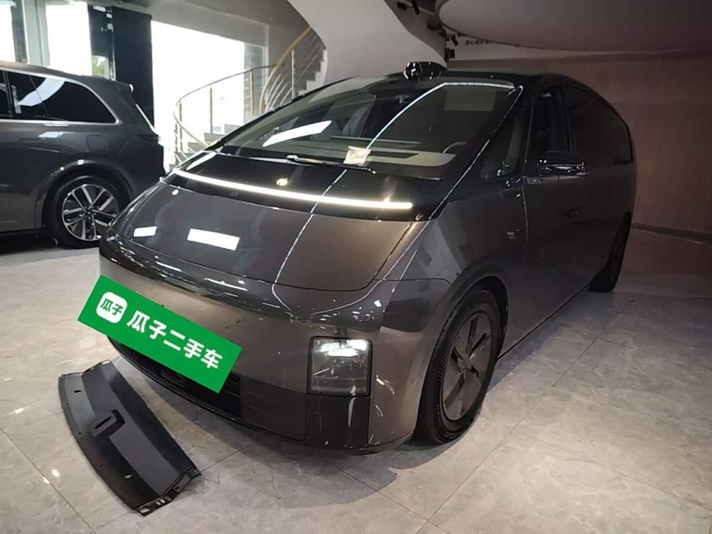 Li Auto MEGA