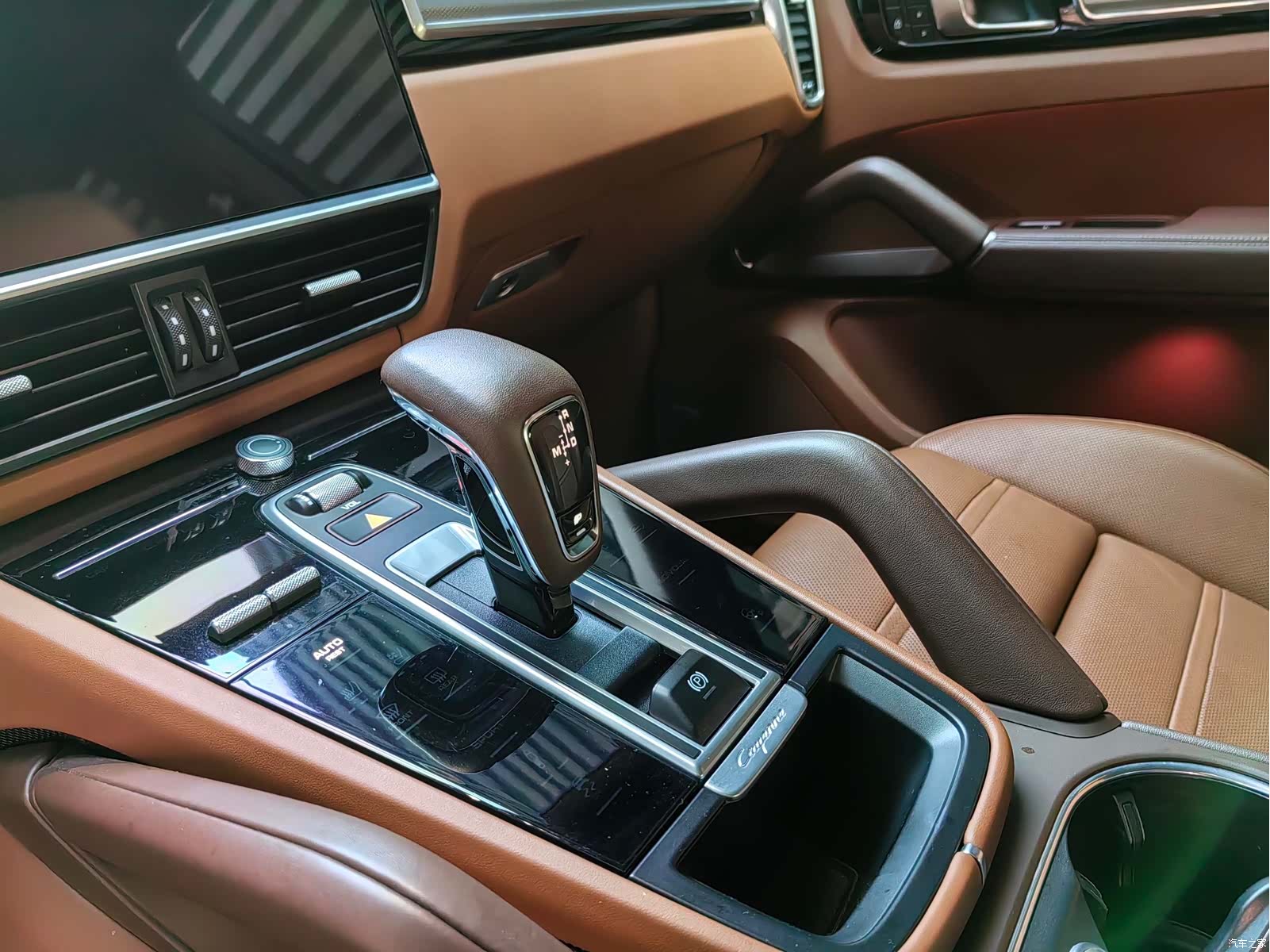 Porsche Cayenne, 2023 10