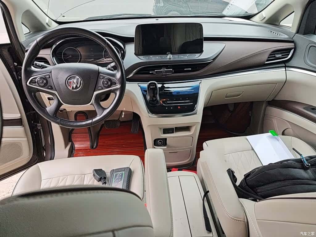 Buick GL8, 2021 10