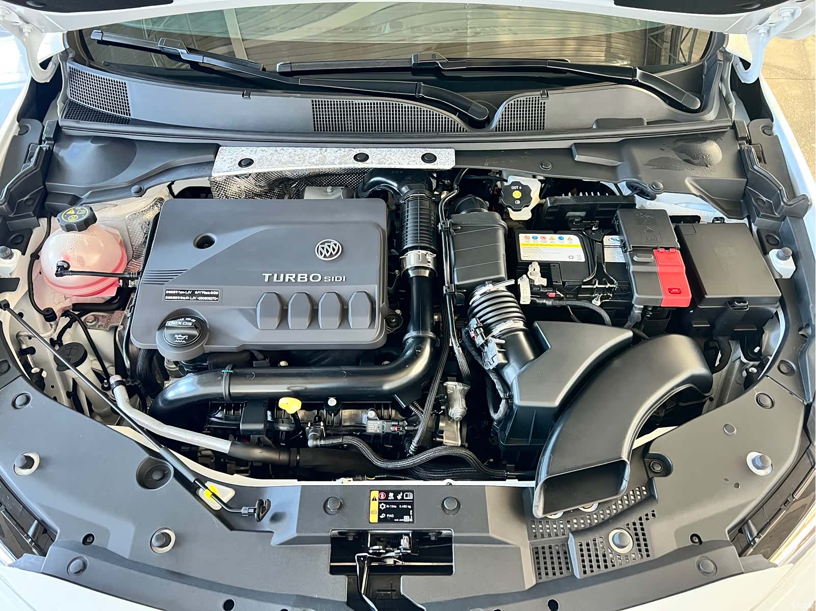 Buick Verano, 2025 20