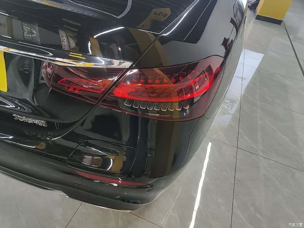 Mercedes-Benz E-Class, 2023 8