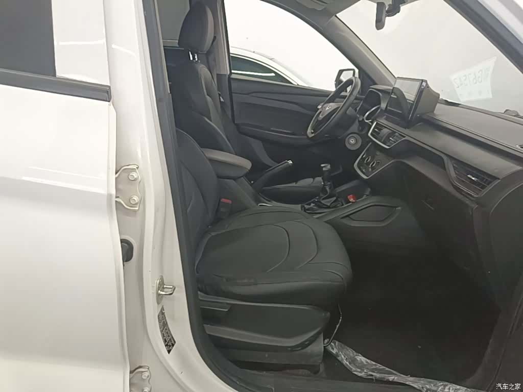 Wuling Hongguang, 2019 25