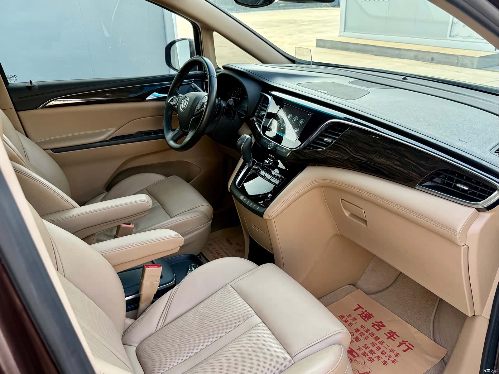 Buick GL8, 2019 19