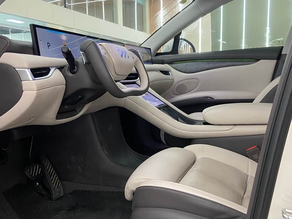 IM Motors Zhiji LS6