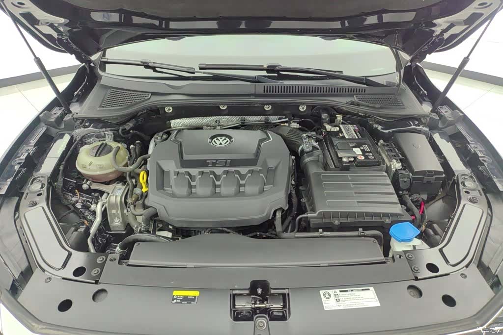 Volkswagen Passat, 2020 10