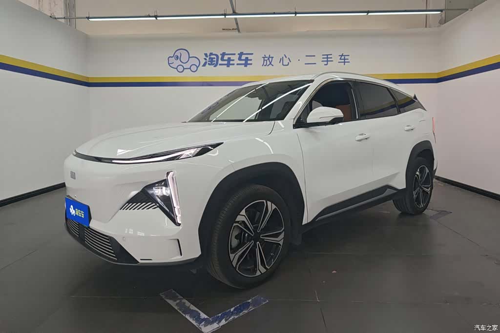Geely Galaxy L7, 2024 1