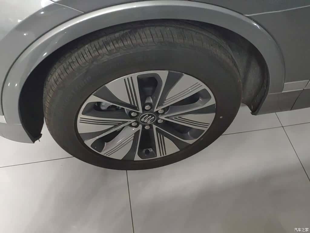 Buick E5, 2025 25