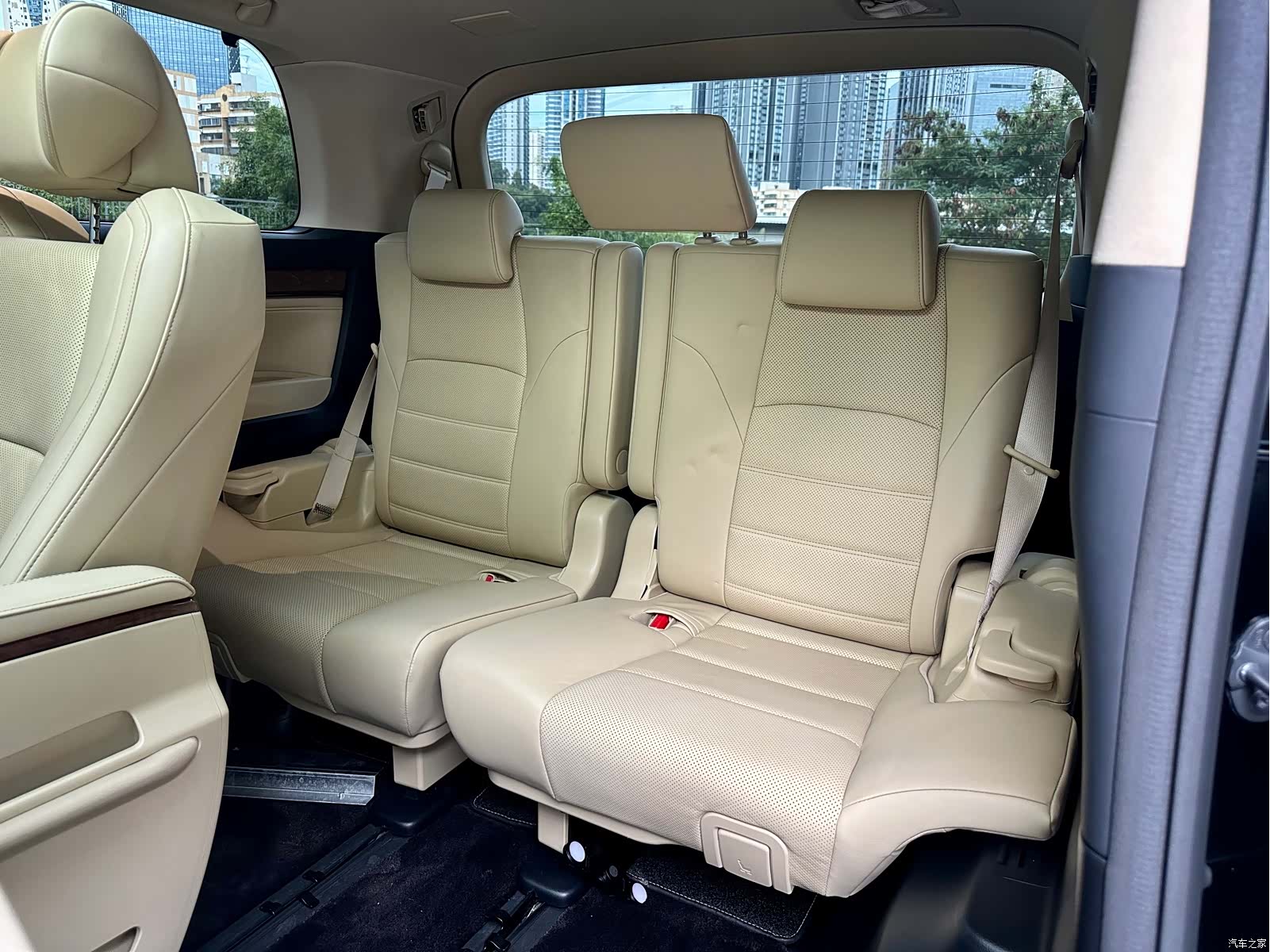 Toyota Alphard, 2018 6