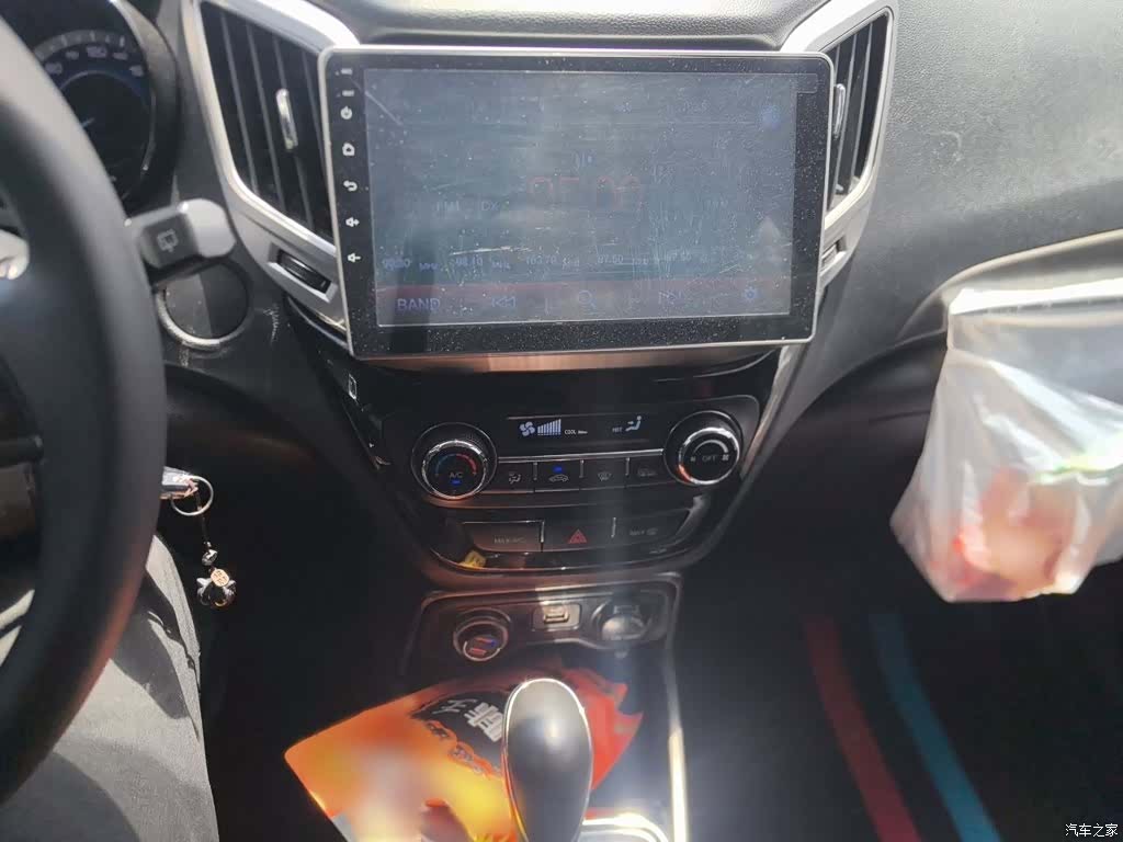 Changan CS15, 2017 6