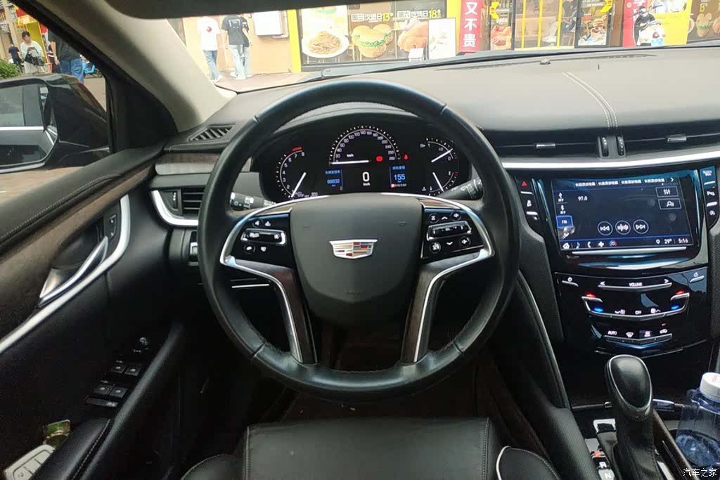 Cadillac XTS, 2018 15