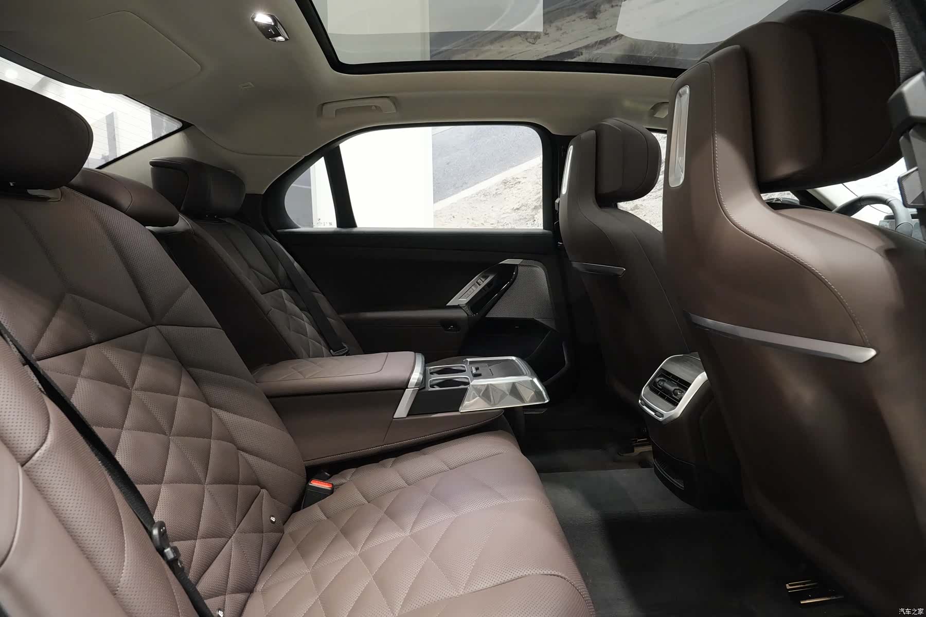 BMW 7 Series, 2025 7