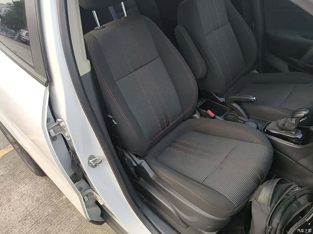 Buick Encore, 2016 25