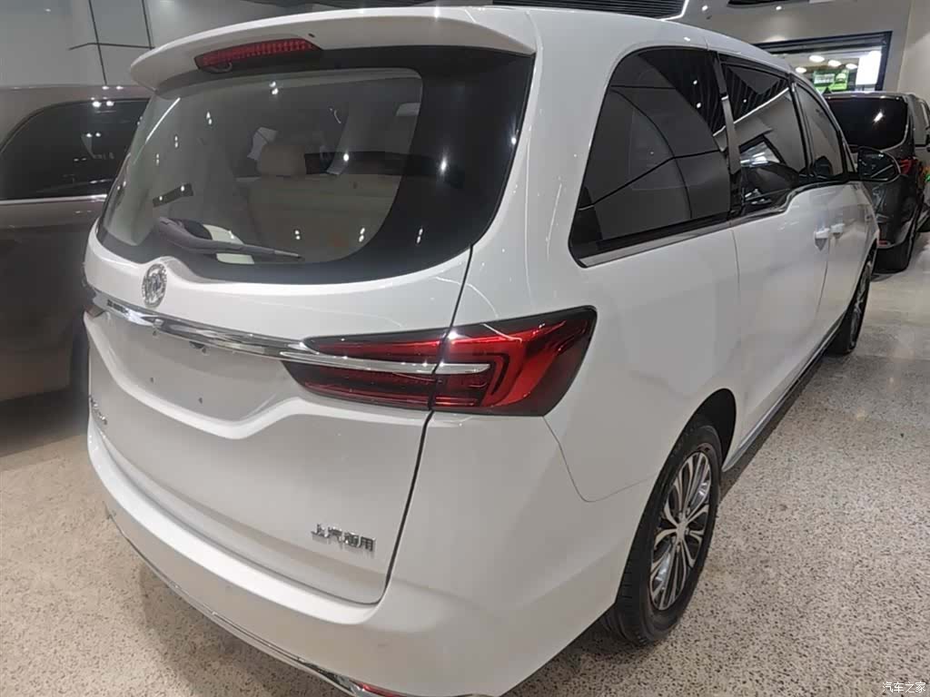 Buick GL8, 2023 7