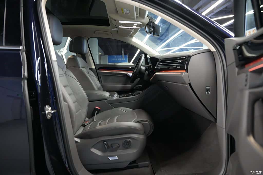 Volkswagen Touareg, 2022 20