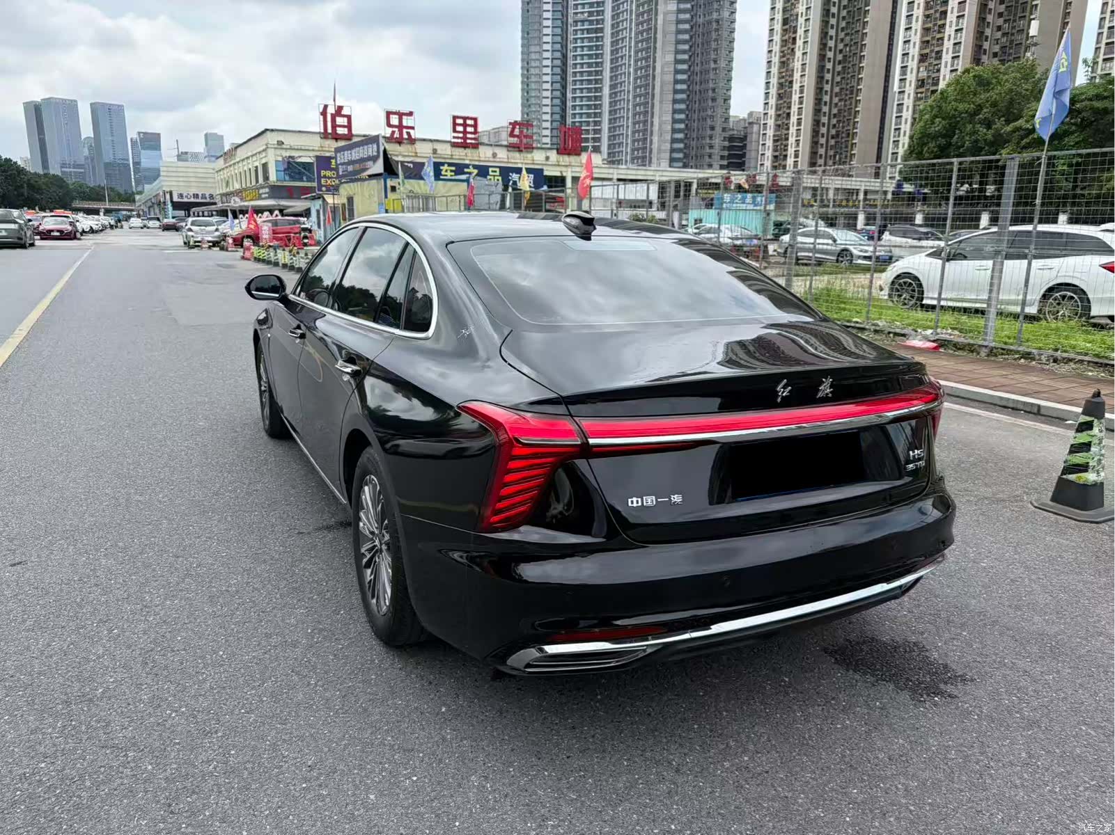 Hongqi H5, 2024 18