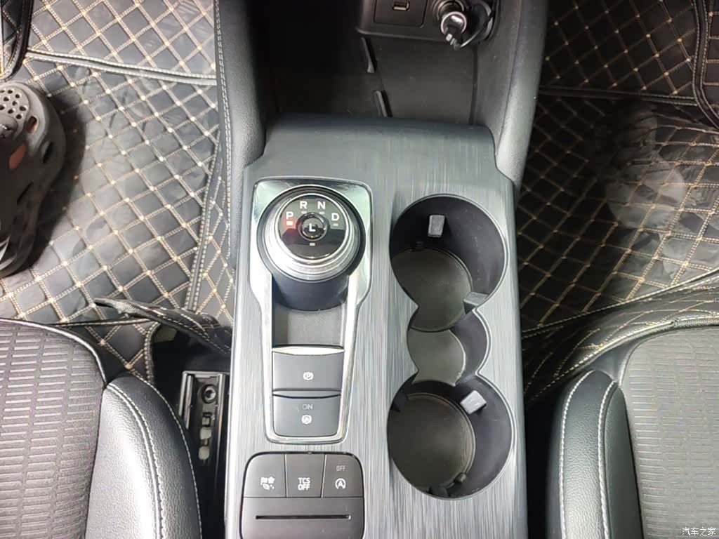 Ford Focus, 2022 14