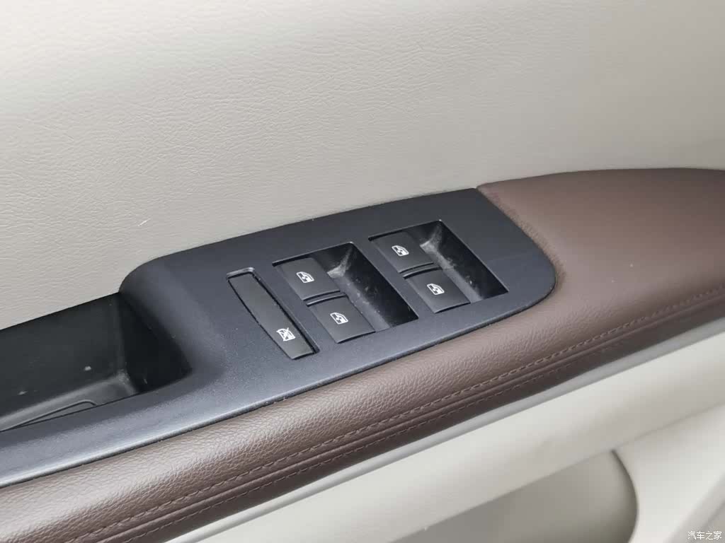 Buick GL8, 2022 9
