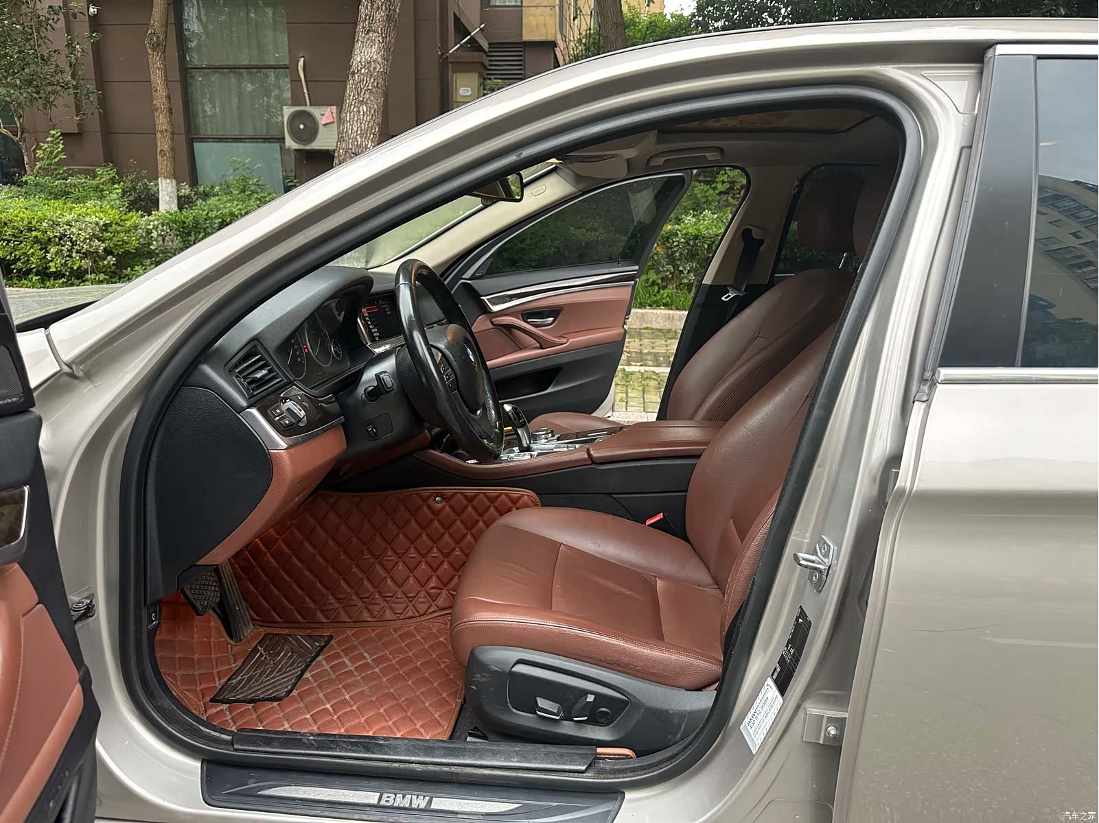 BMW 5 Series, 2016 13