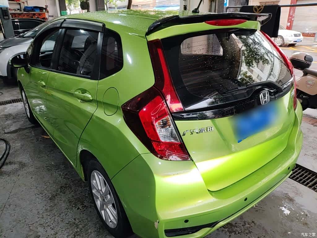 Honda Fit, 2018 все фото