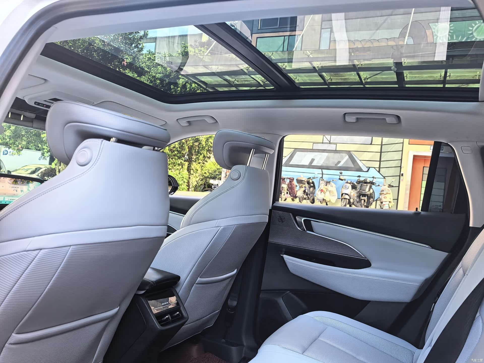Buick E5, 2023 13