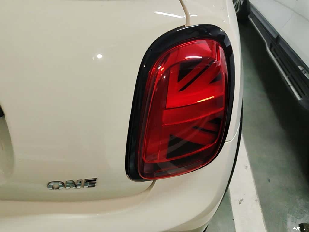 Mini ONE, 2022 8