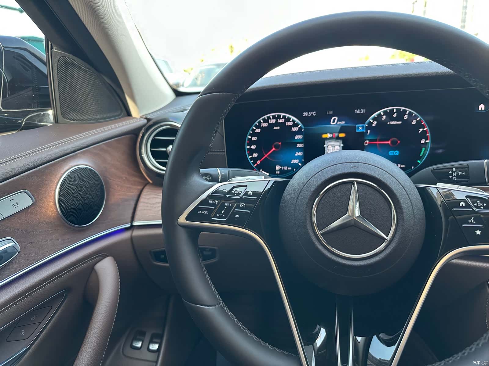 Mercedes-Benz E-Class, 2022 22