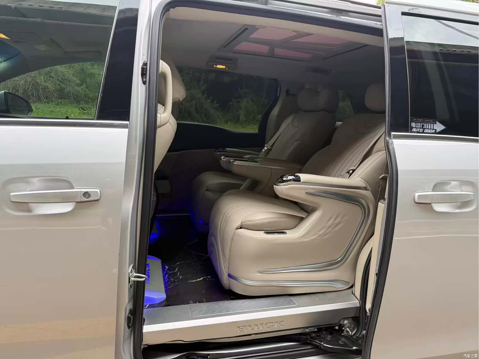 Buick GL8, 2019 8
