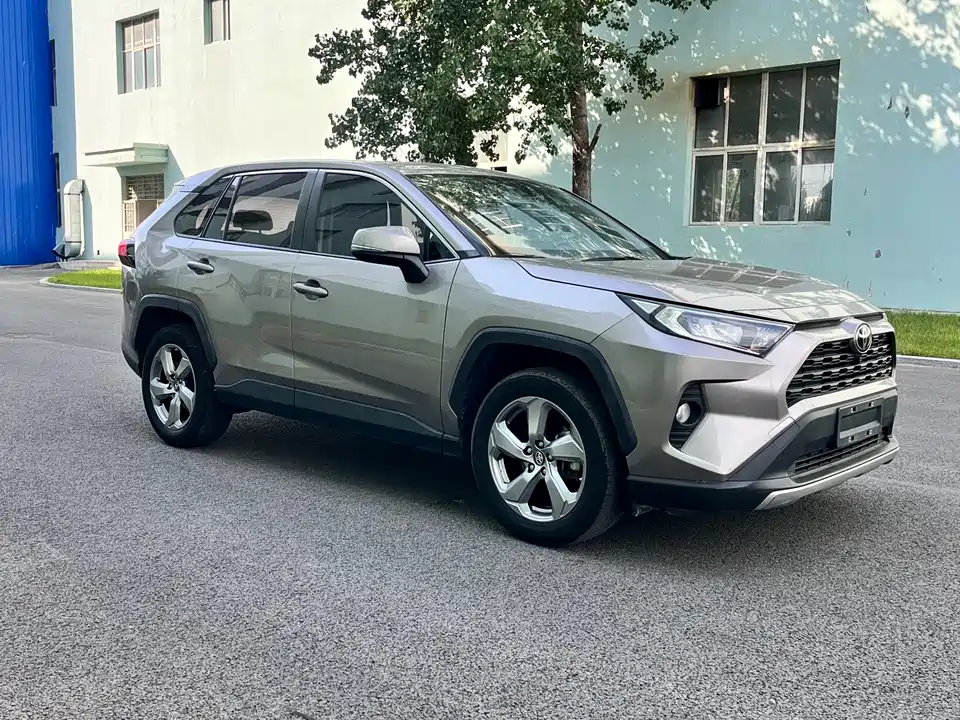 Toyota RAV4 Rongfang