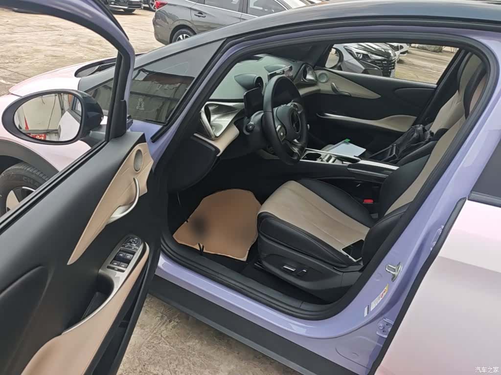 BYD Dolphin, 2023 16