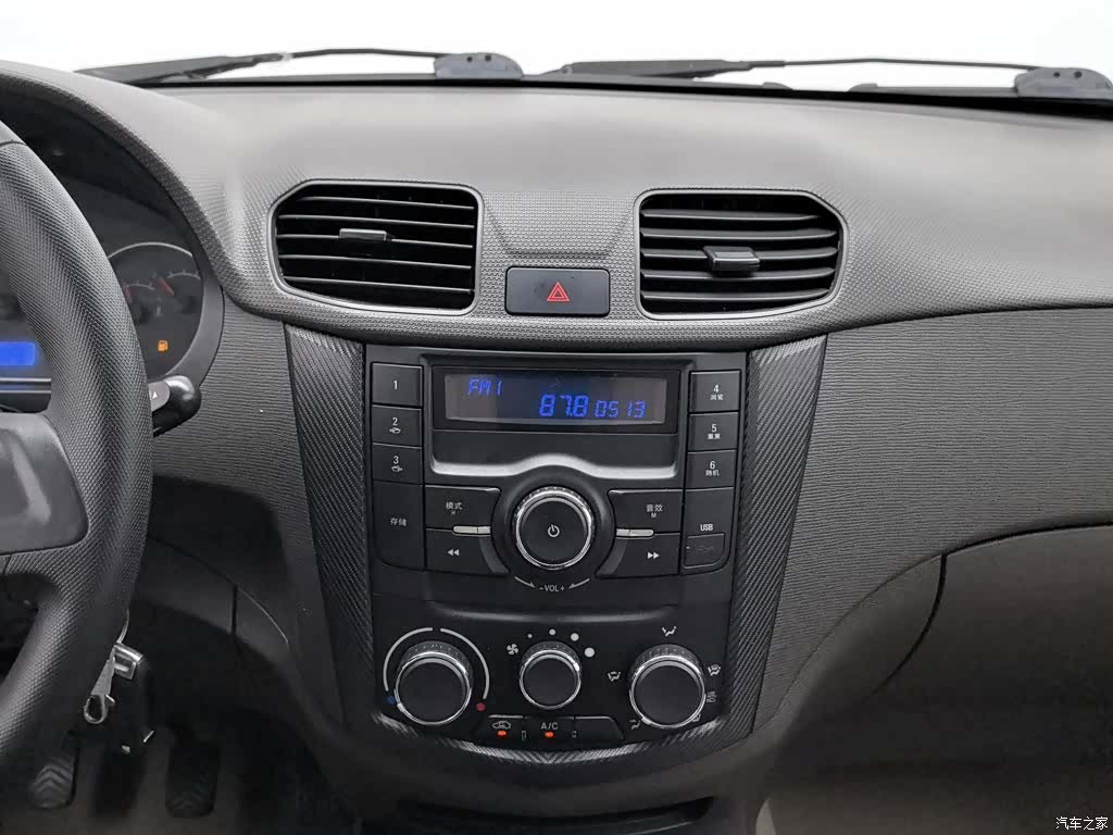 Wuling Hongguang, 2017 12