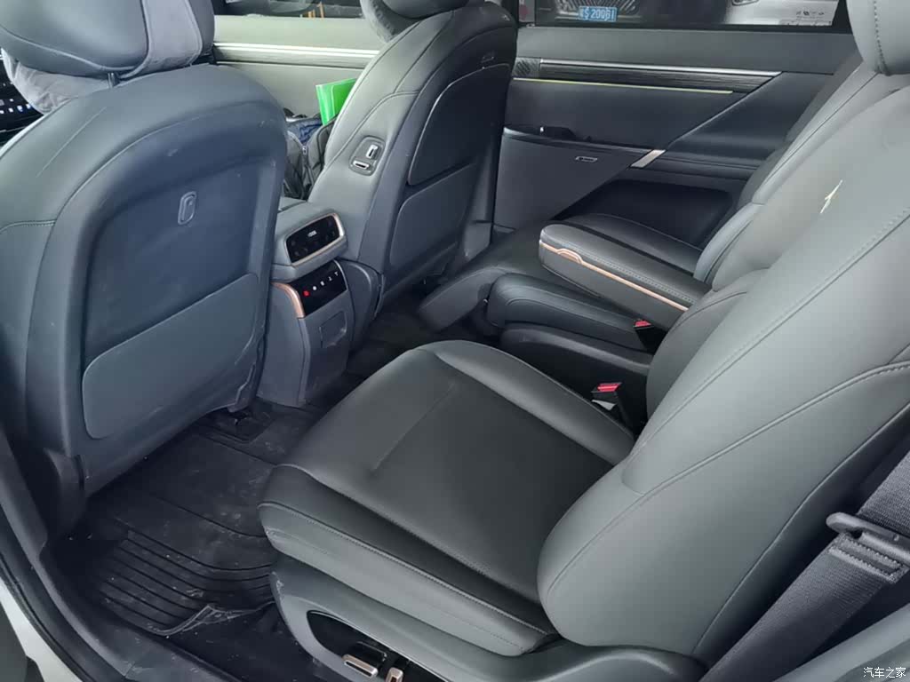 DongFeng eπ008, 2024 17