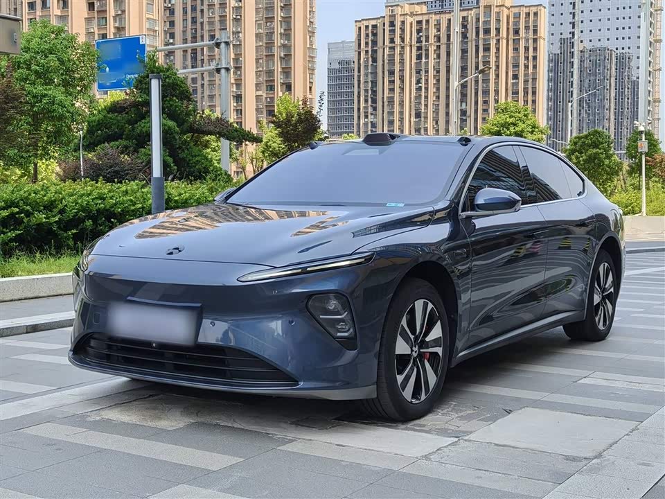 NIO ET7