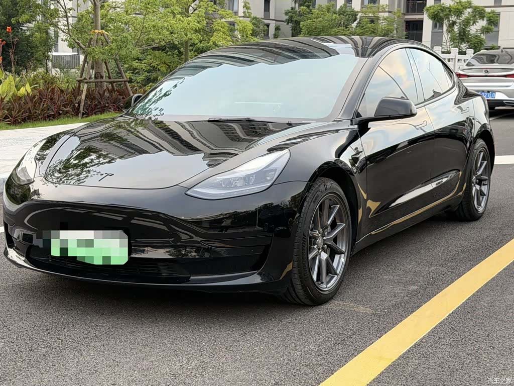 Tesla Model 3, 2021 1