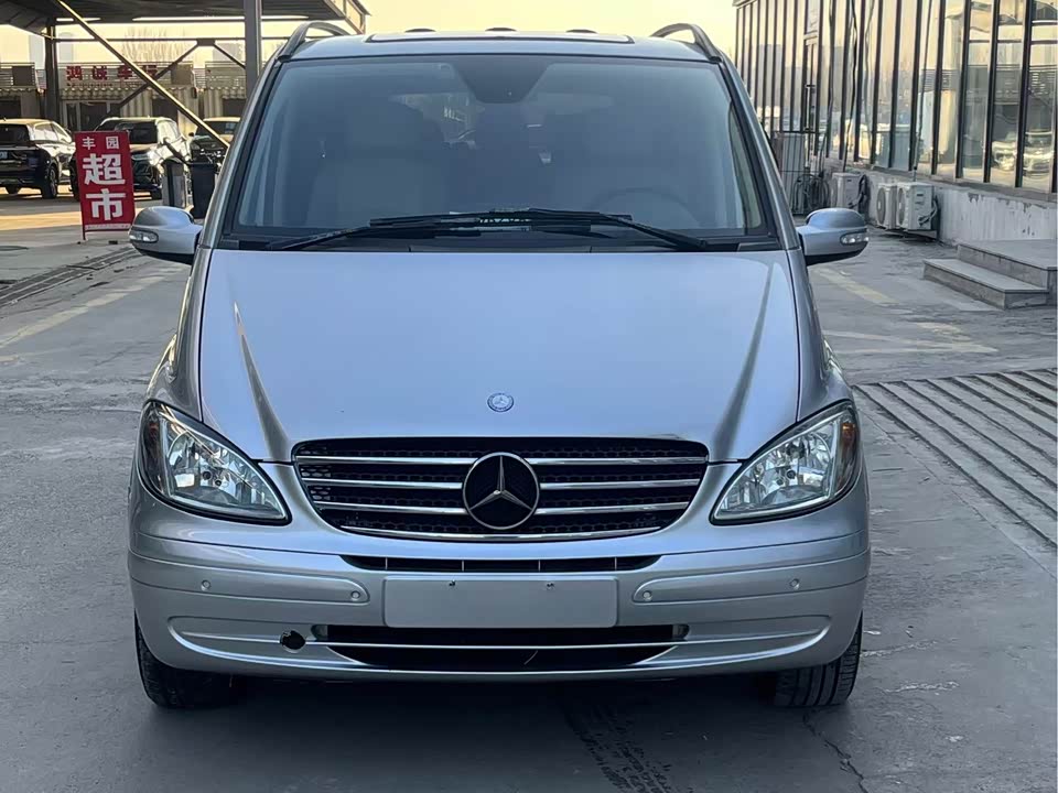 Mercedes-Benz Viano
