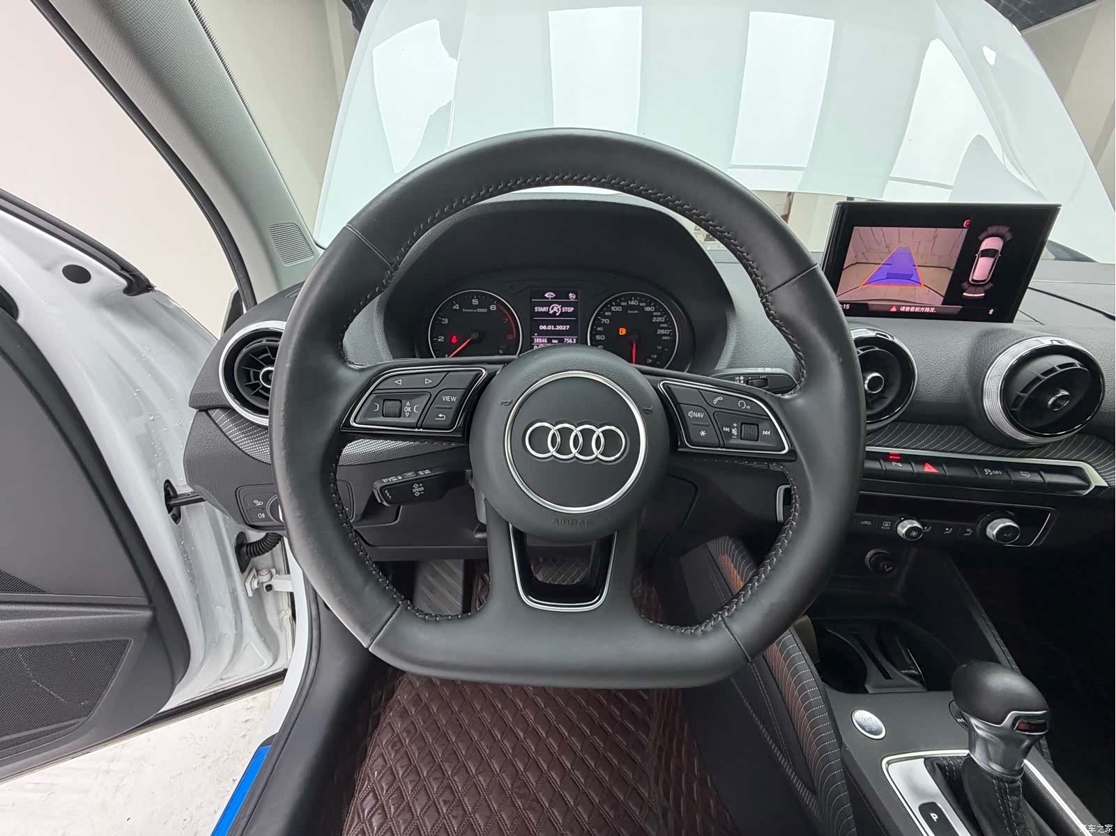 Audi Q2L, 2022 11