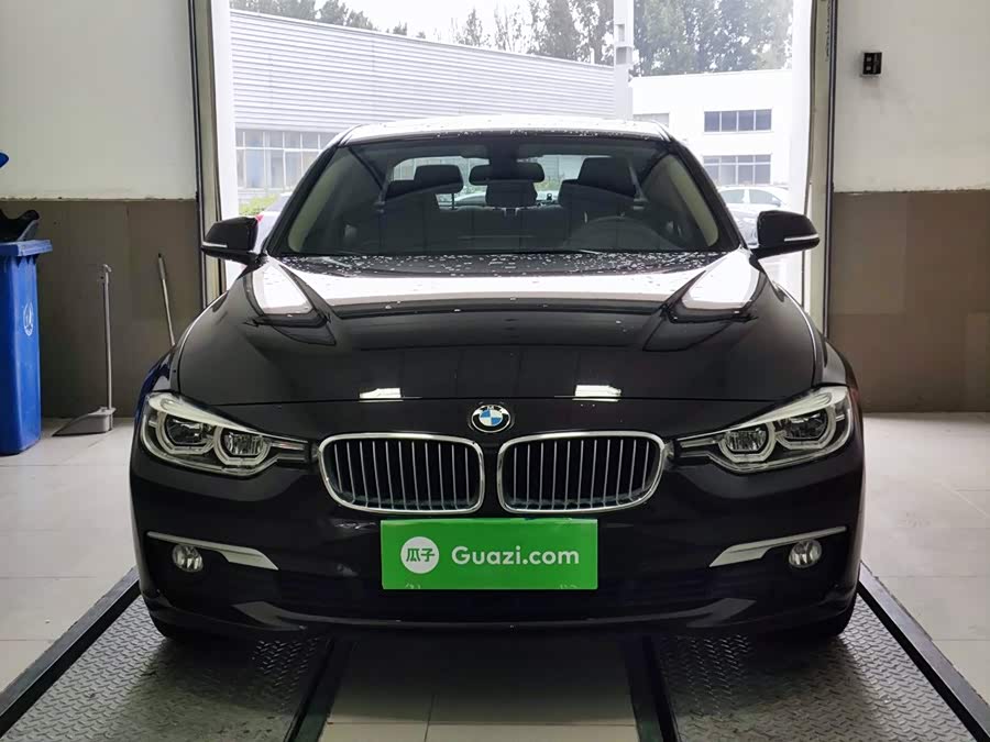 BMW 3 Series 2019, фото 2