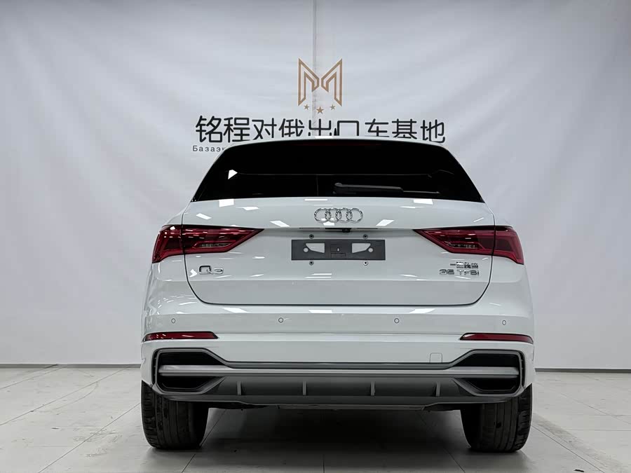 Audi Q3 2022, фото 5