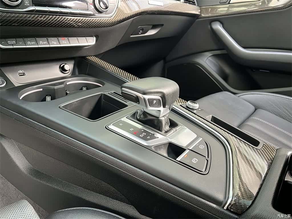 Audi A4L, 2021 12