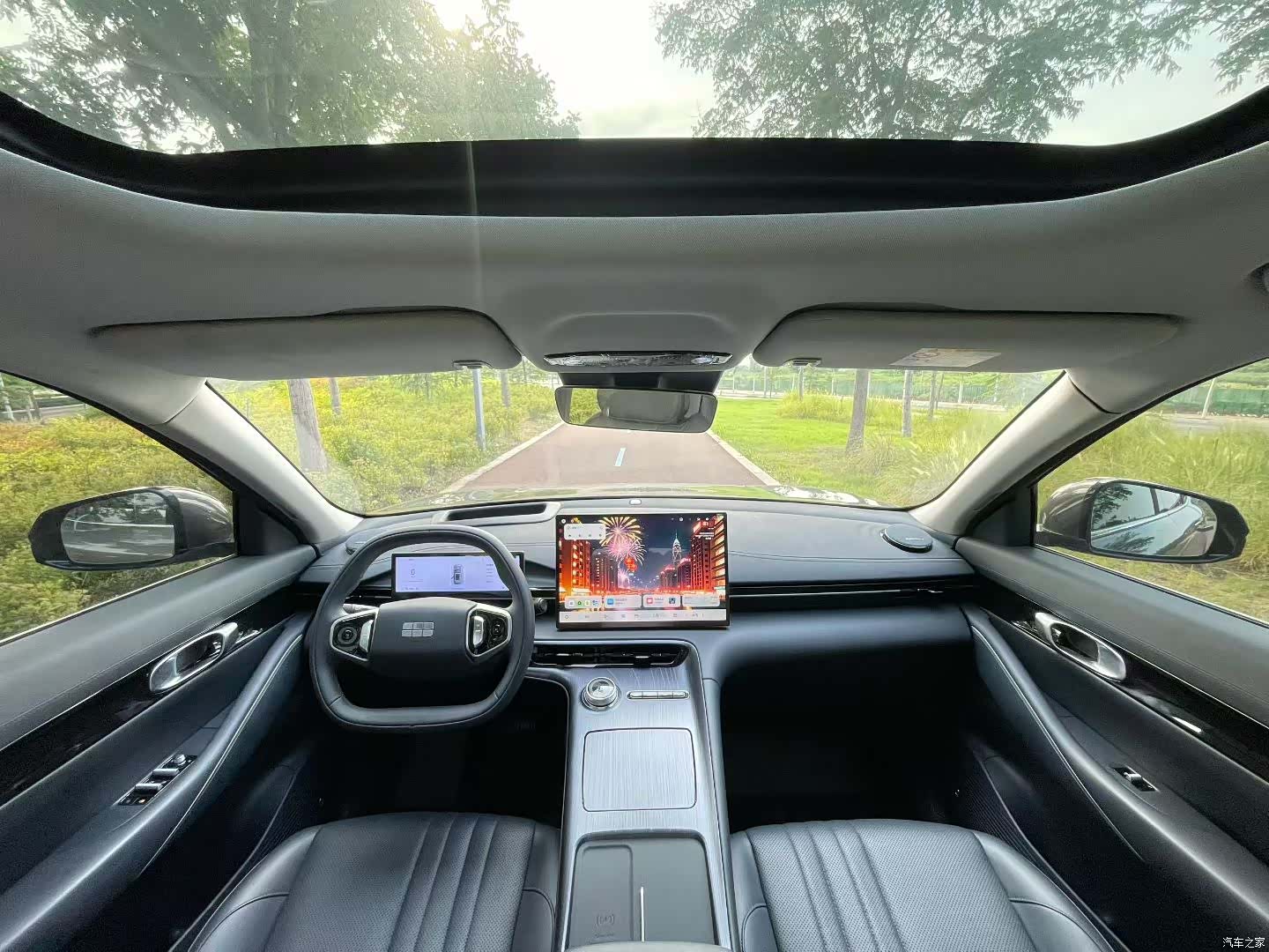 Geely Galaxy E5, 2025 все фото