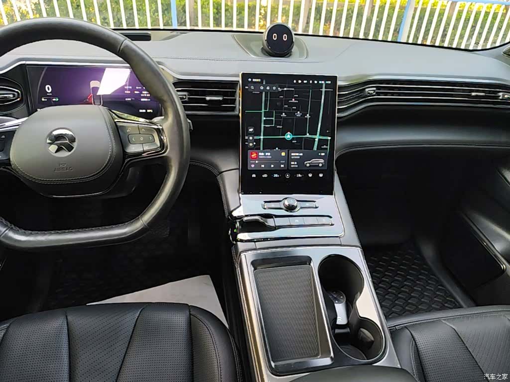 NIO ES8, 2020 13